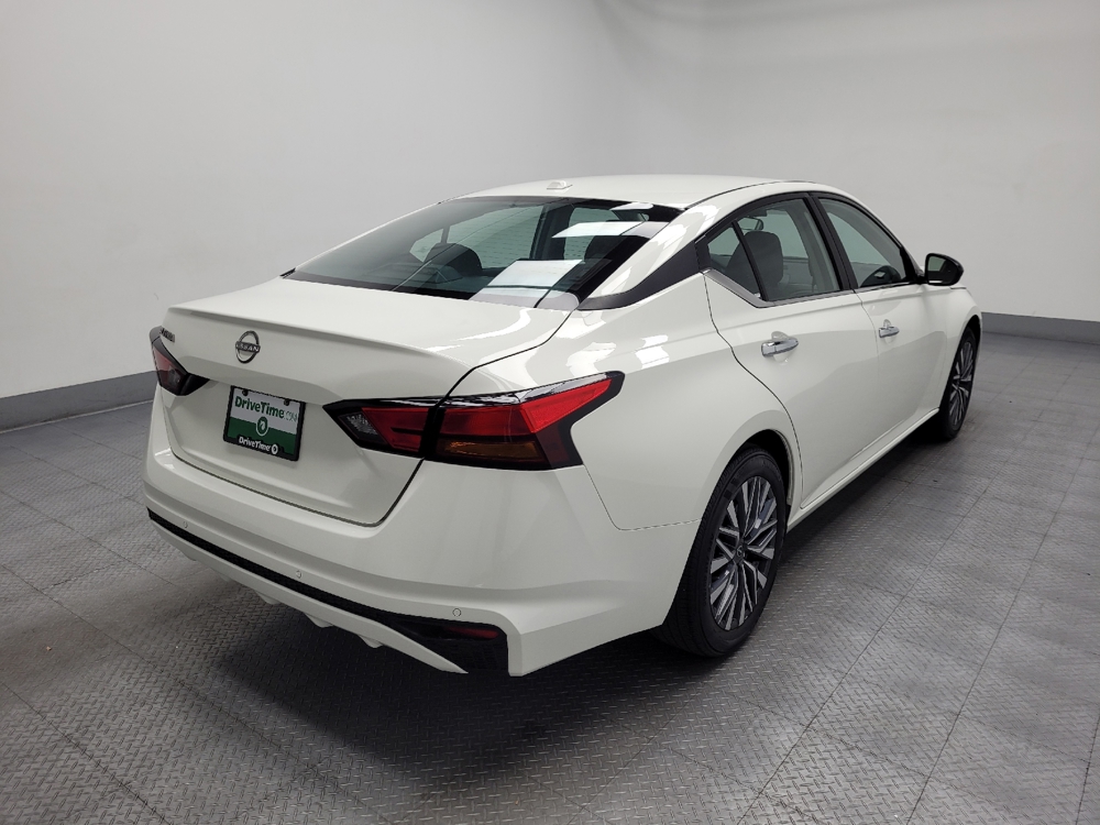 2025 Nissan Altima SV - Photo 7