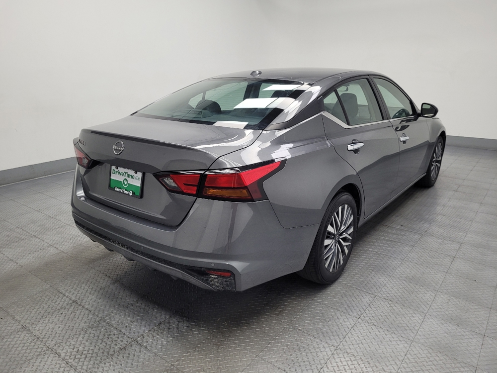 2025 Nissan Altima SV - Photo 7