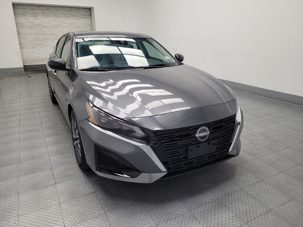 2025 Nissan Altima SV - Photo 11