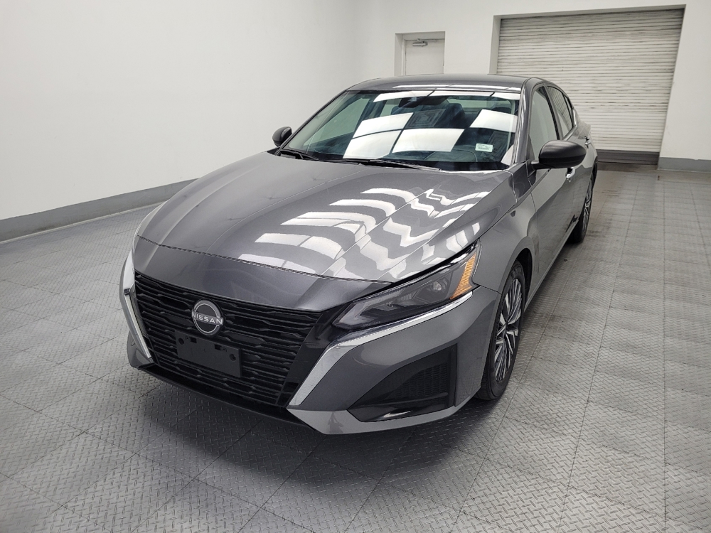 2025 Nissan Altima SV - Photo 12