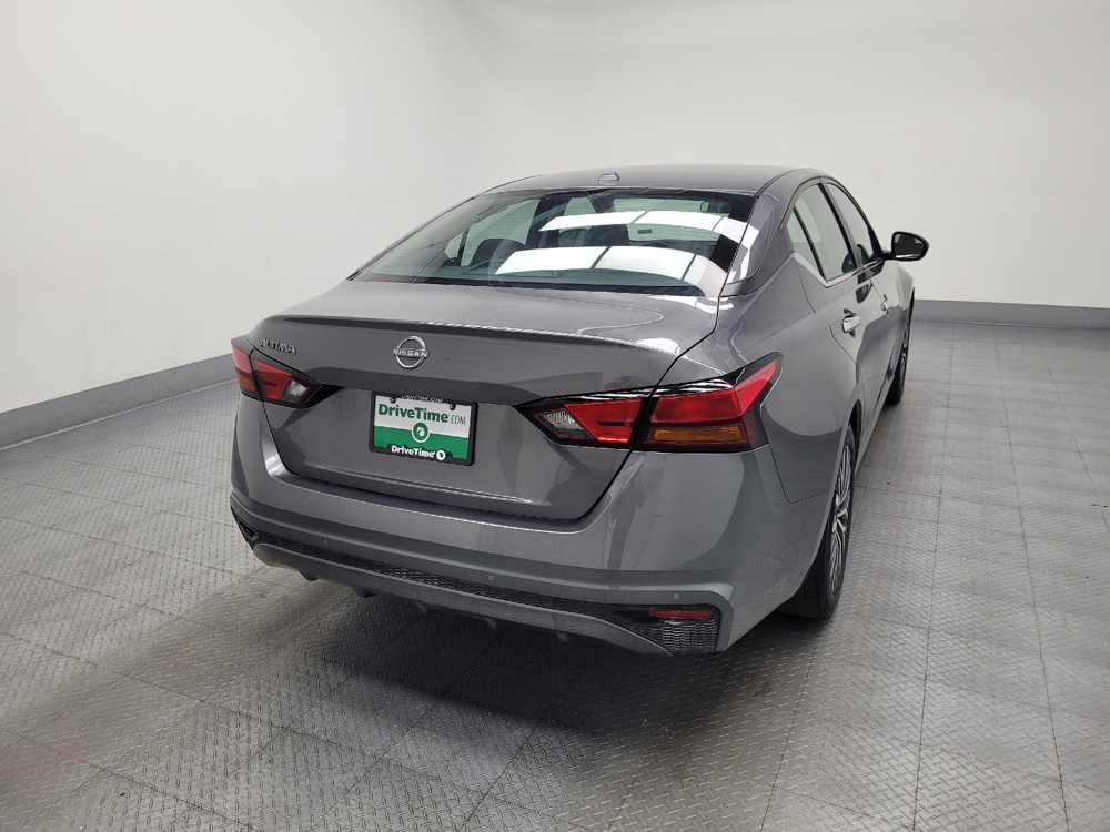 2025 Nissan Altima SV - Photo 6