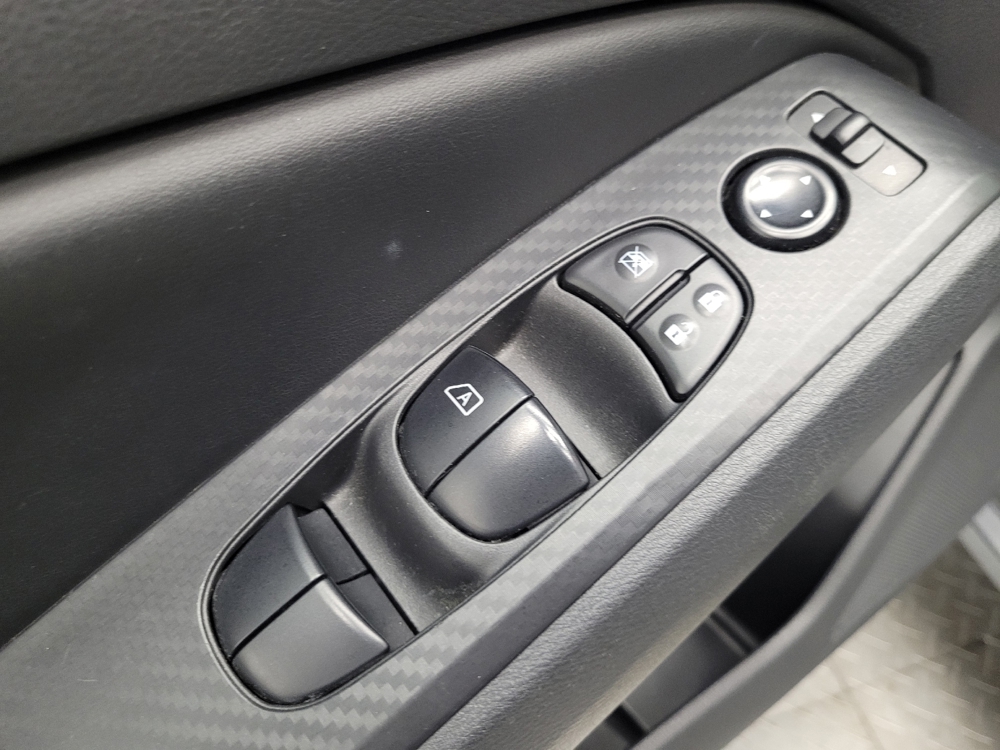 2025 Nissan Altima SV - Photo 21