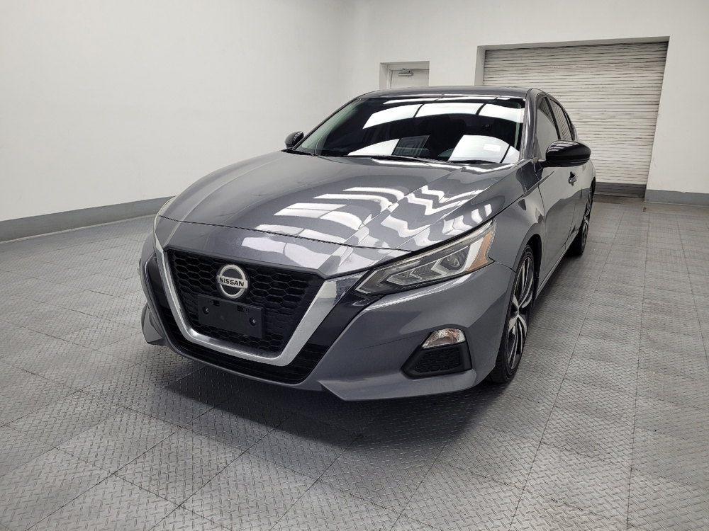 2019 Nissan Altima SR - Photo 12