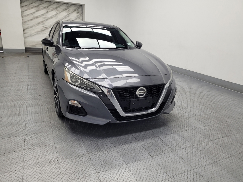 2019 Nissan Altima SR - Photo 11