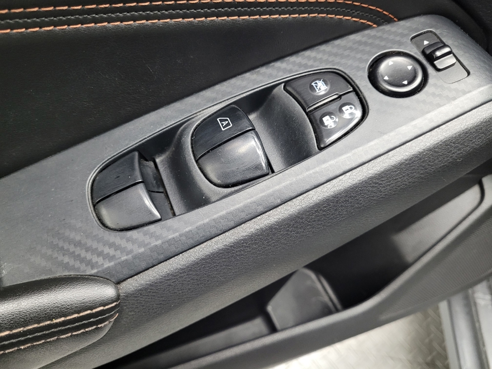 2019 Nissan Altima SR - Photo 21