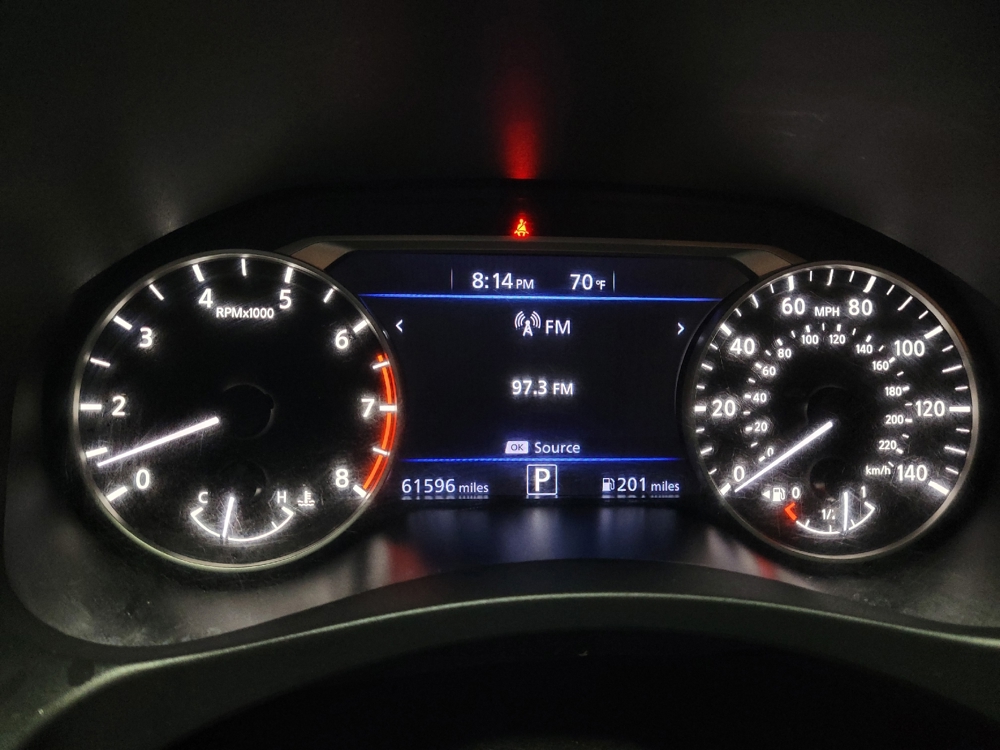 2019 Nissan Altima SR - Photo 18