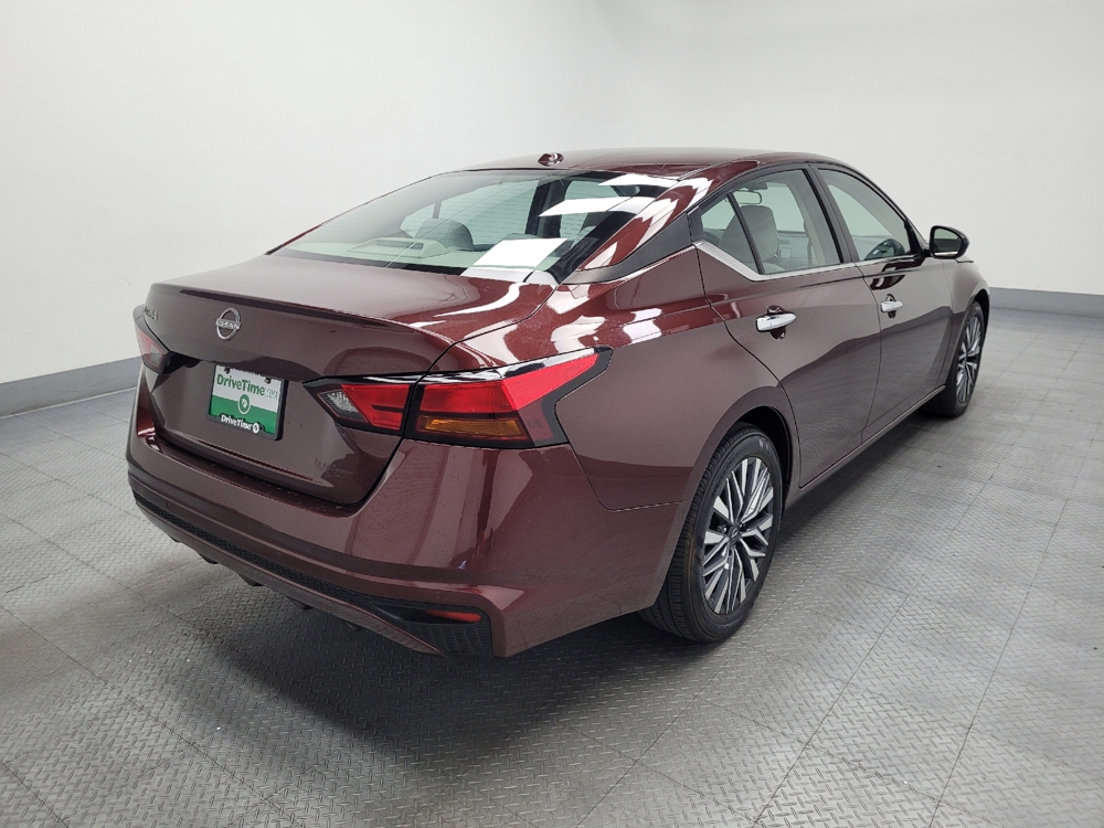 2025 Nissan Altima SV - Photo 7