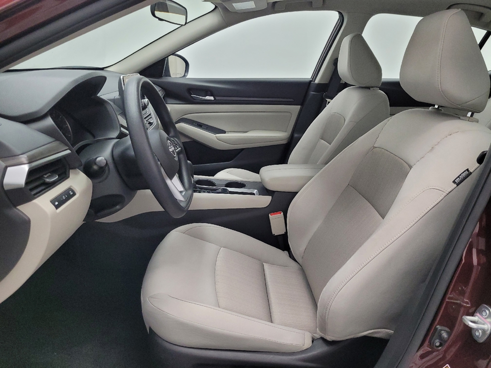 2025 Nissan Altima SV - Photo 13