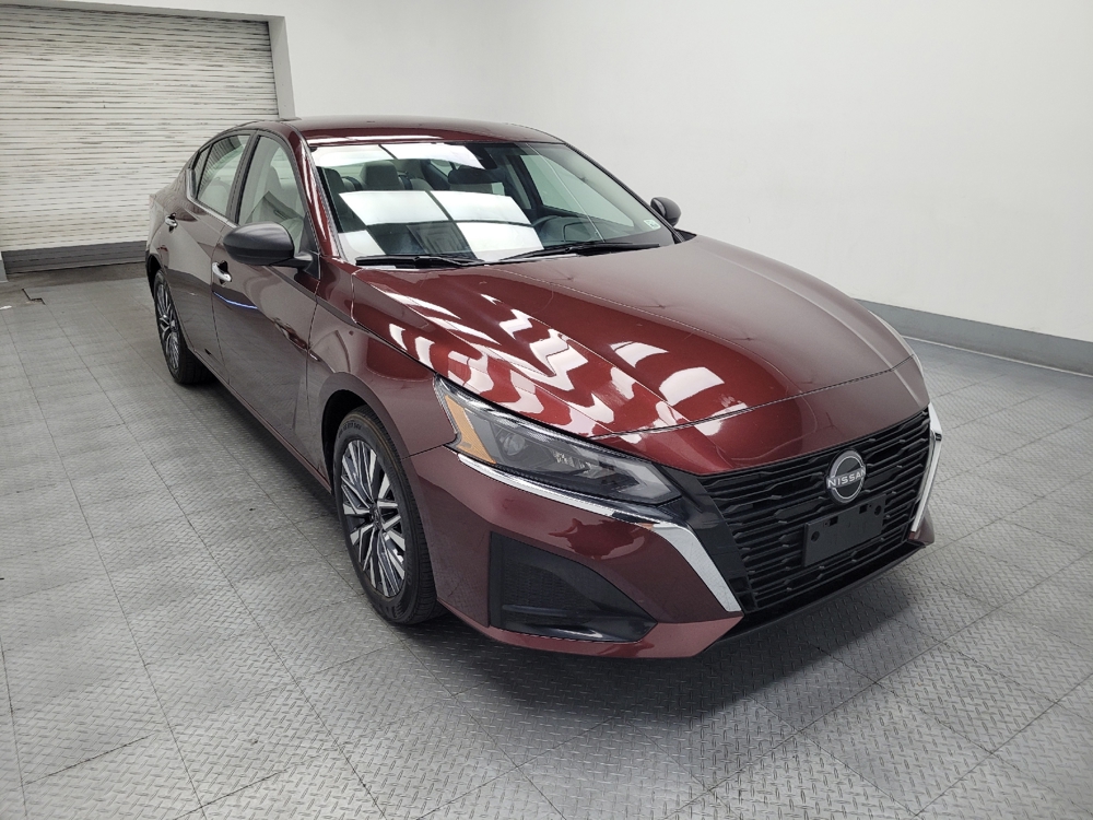 2025 Nissan Altima SV - Photo 10