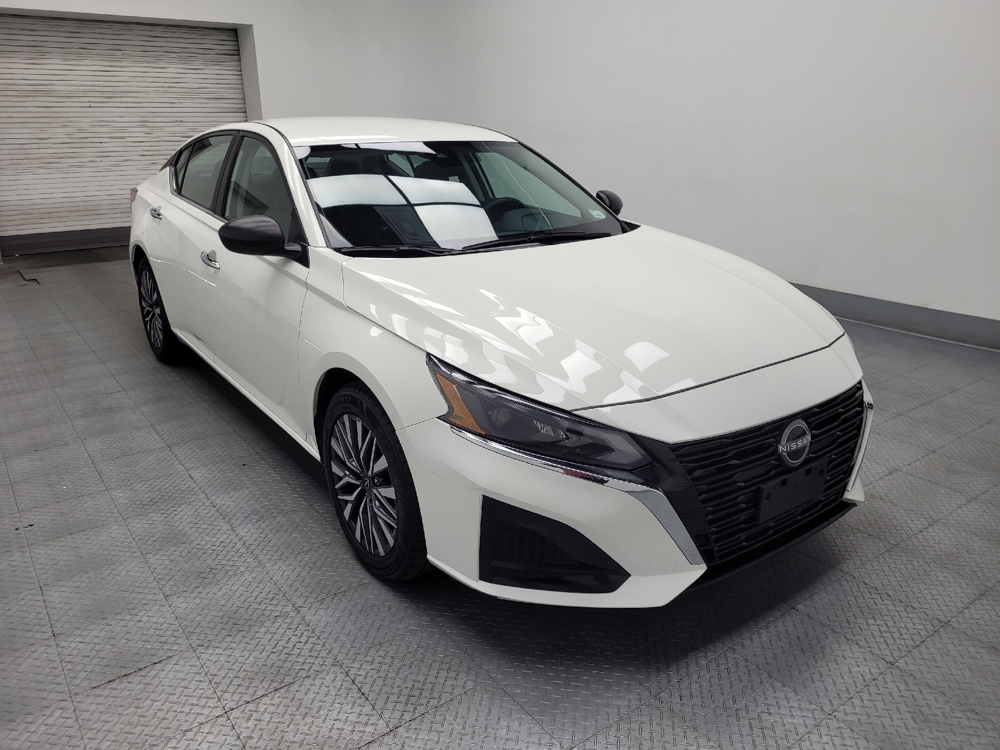 2025 Nissan Altima SV - Photo 10