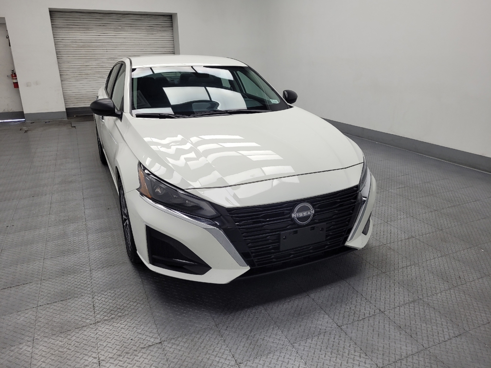 2025 Nissan Altima SV - Photo 11