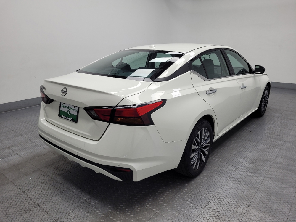 2025 Nissan Altima SV - Photo 7