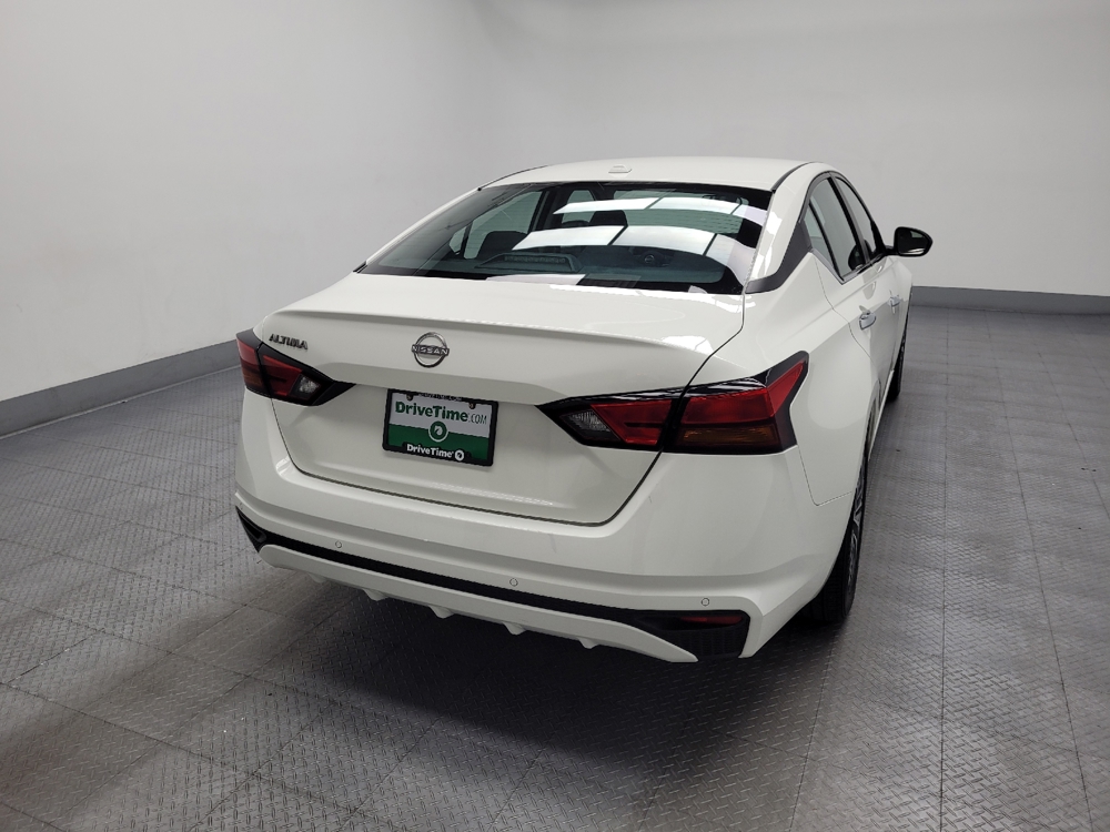 2025 Nissan Altima SV - Photo 6