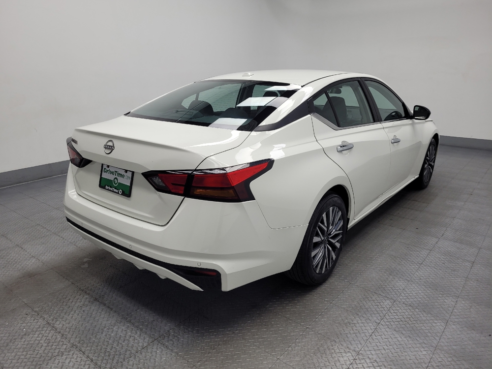 2025 Nissan Altima SV - Photo 7