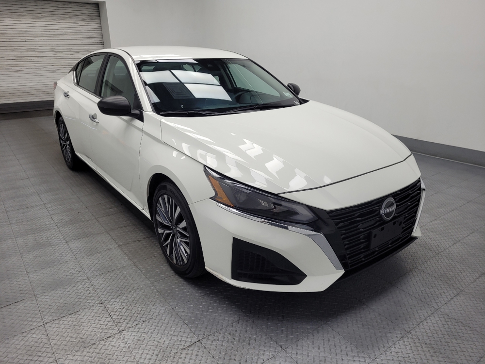 2025 Nissan Altima SV - Photo 10