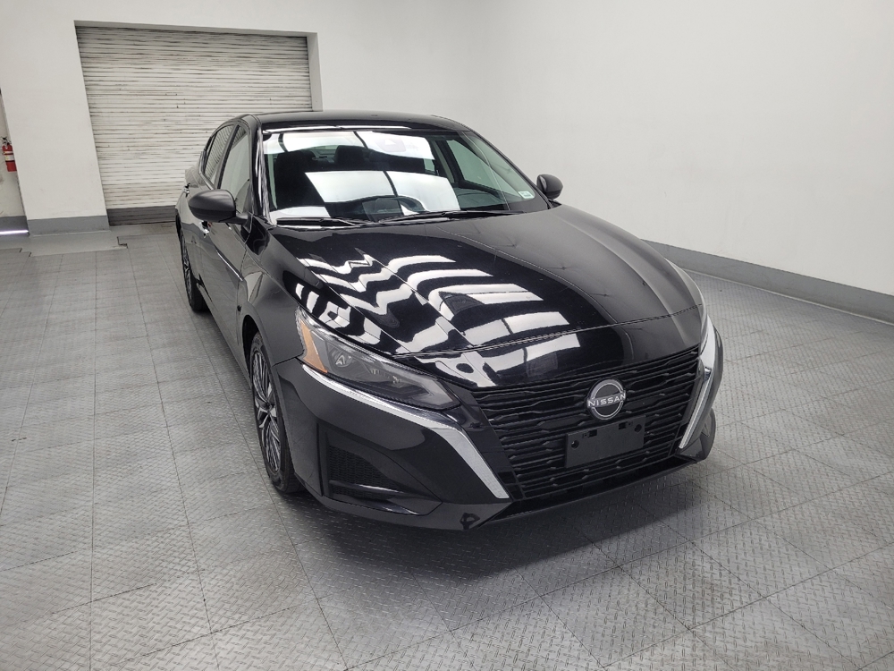 2025 Nissan Altima SV - Photo 11