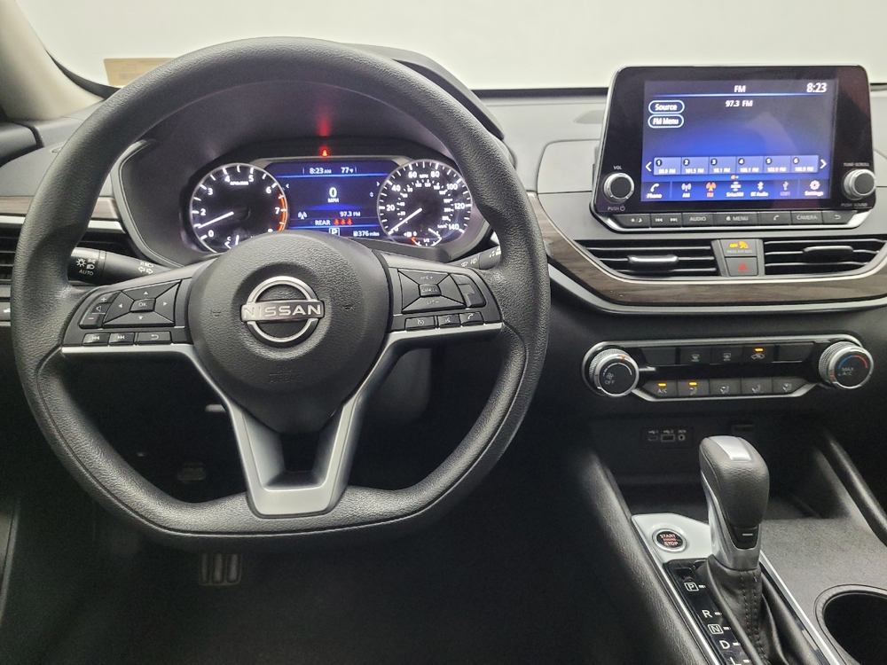 2025 Nissan Altima SV - Photo 17