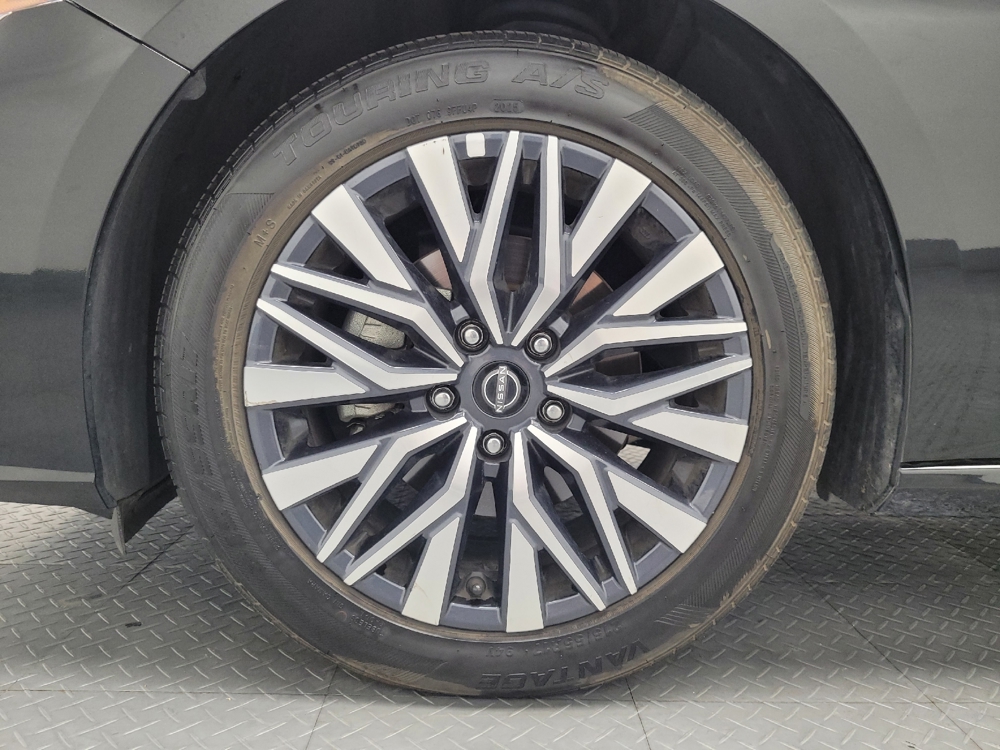 2025 Nissan Altima SV - Photo 24