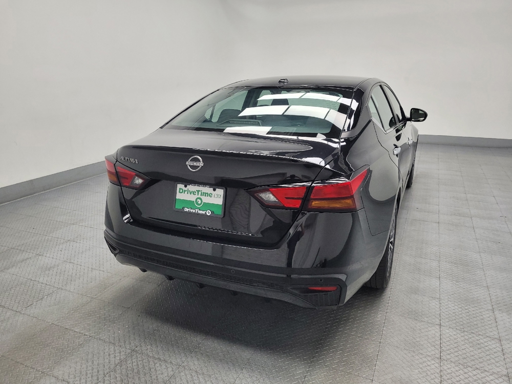 2025 Nissan Altima SV - Photo 6