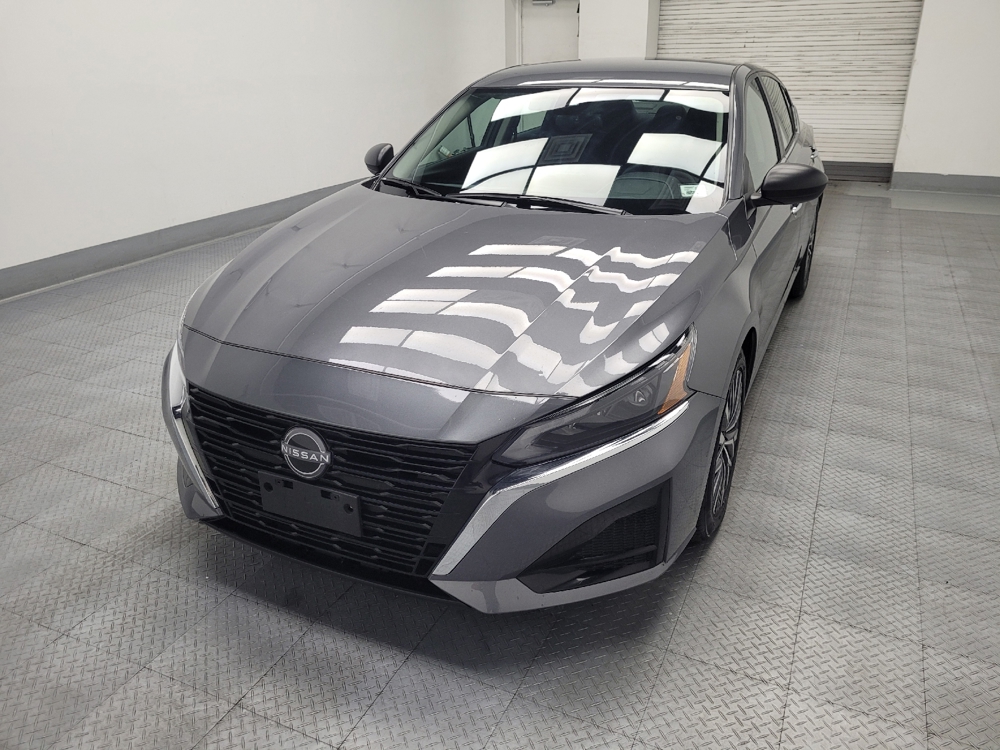 2025 Nissan Altima SV - Photo 12