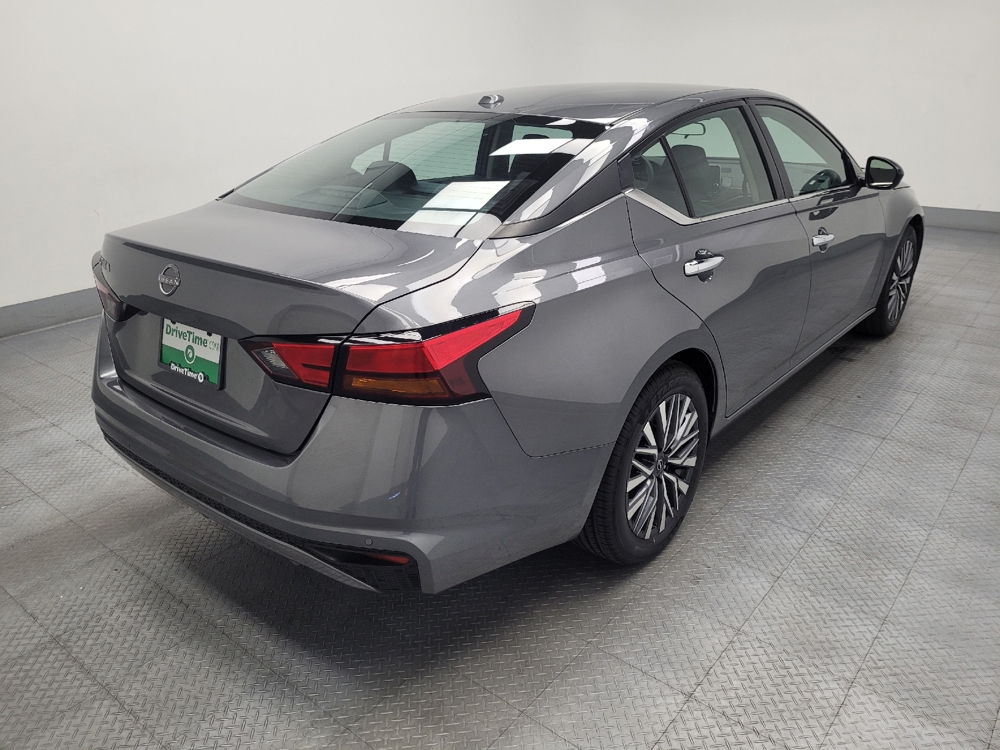 2025 Nissan Altima SV - Photo 7