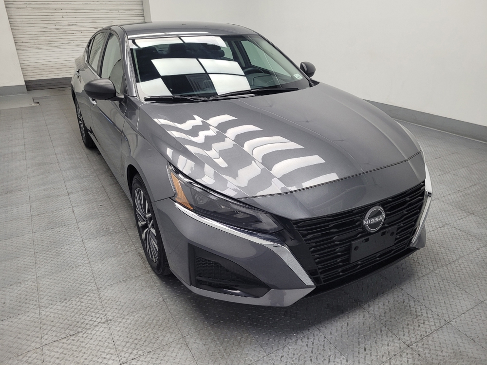 2025 Nissan Altima SV - Photo 11