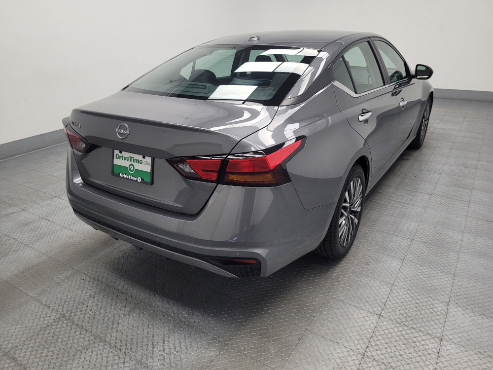 2025 Nissan Altima SV - Photo 6