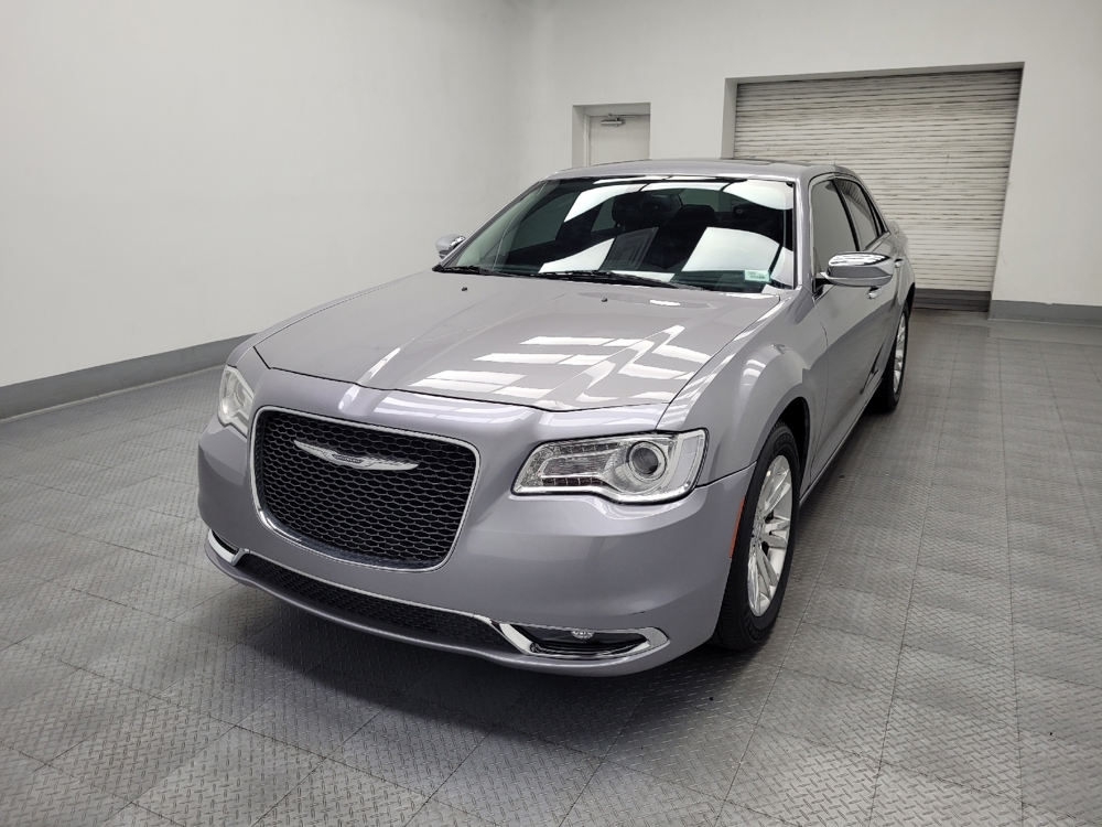 2016 Chrysler 300