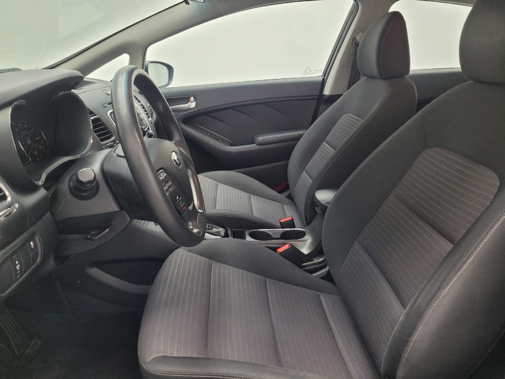 2017 Kia Forte LX - Photo 13
