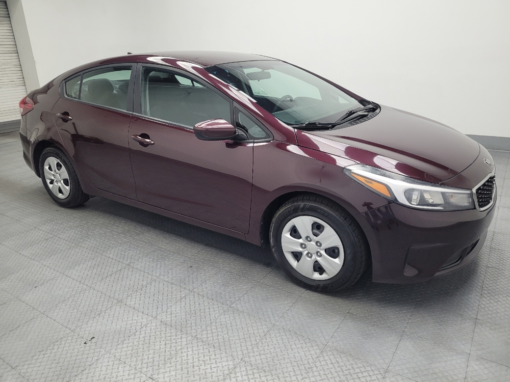 2017 Kia Forte LX - Photo 9