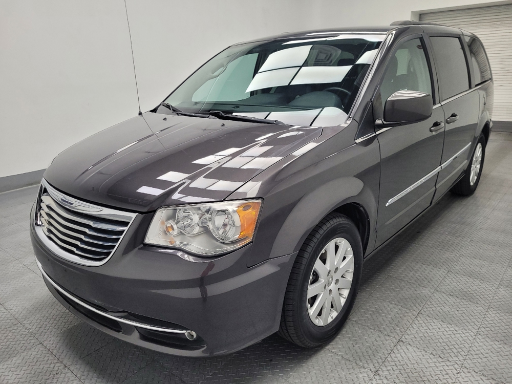 2016 Chrysler Town & Country