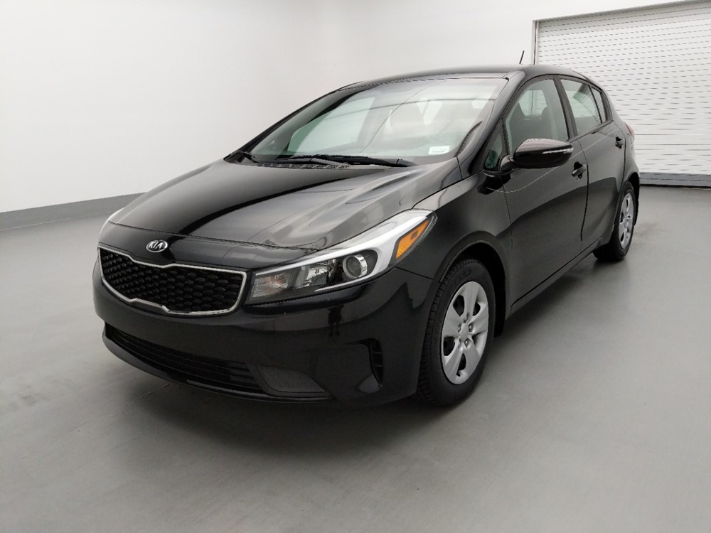 Used 2017 Kia Forte5 Driver Front Bumper
