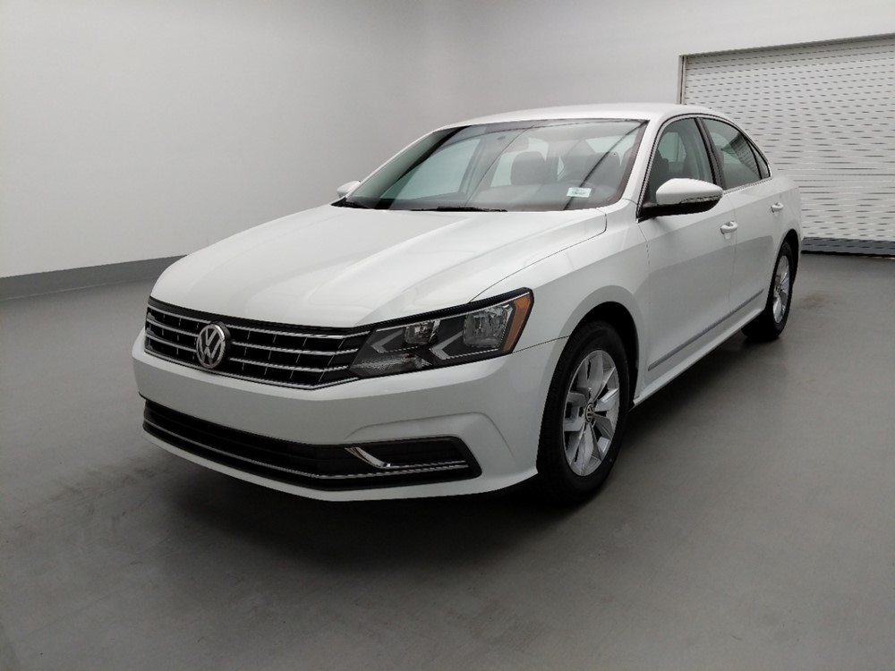 Used 2017 Volkswagen Passat Driver Front Bumper