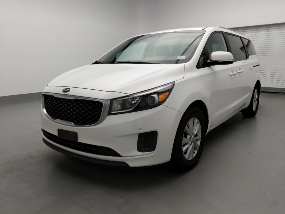 Used 2017 Kia Sedona Driver Front Bumper