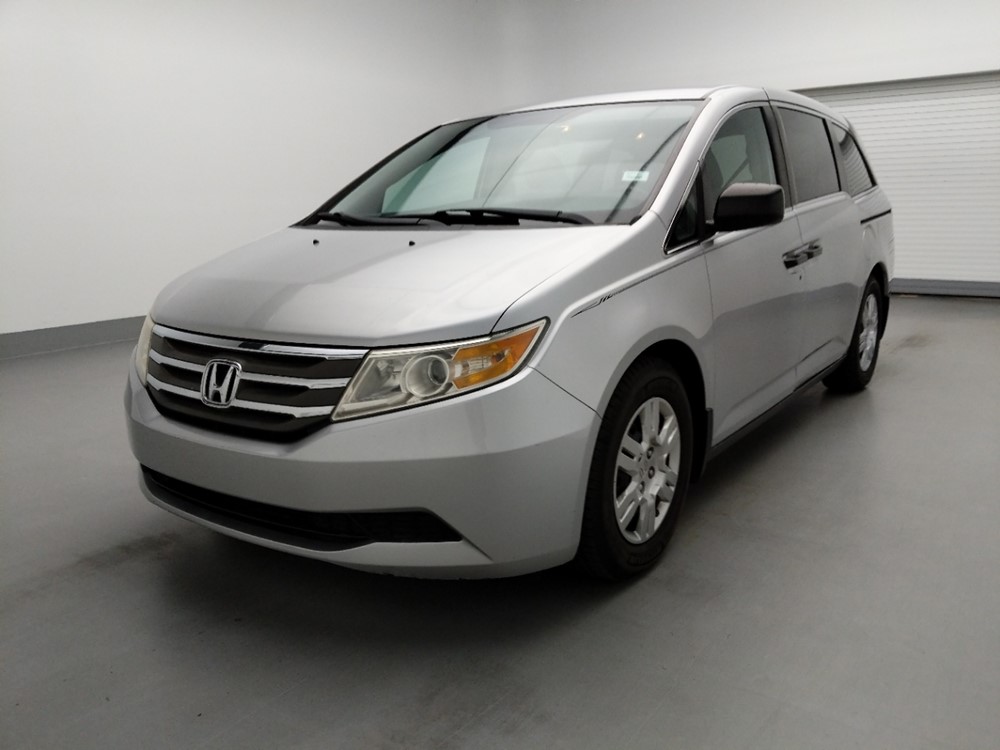 Used 2011 Honda Odyssey Driver Front Bumper