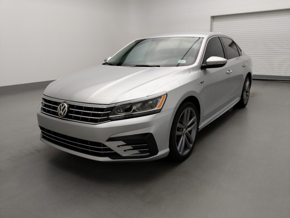 Used 2017 Volkswagen Passat Driver Front Bumper