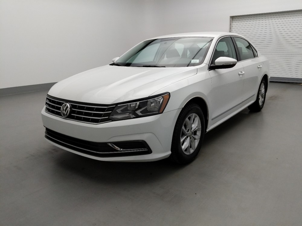 Used 2017 Volkswagen Passat Driver Front Bumper
