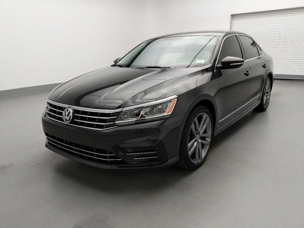 Used 2016 Volkswagen Passat Driver Front Bumper