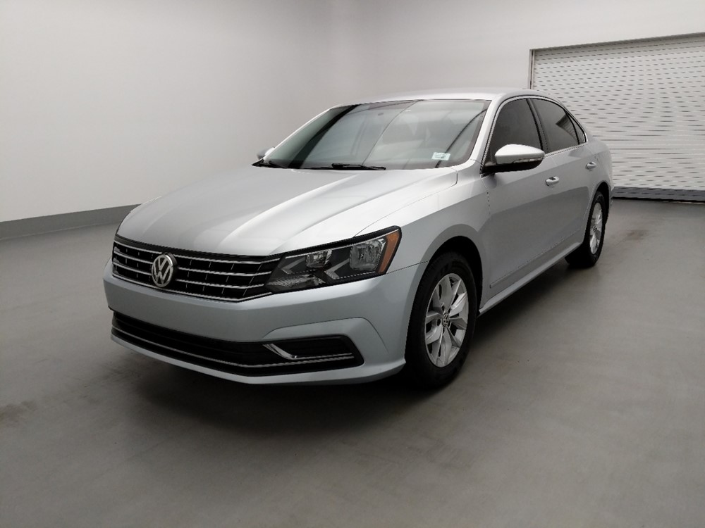 Used 2017 Volkswagen Passat Driver Front Bumper