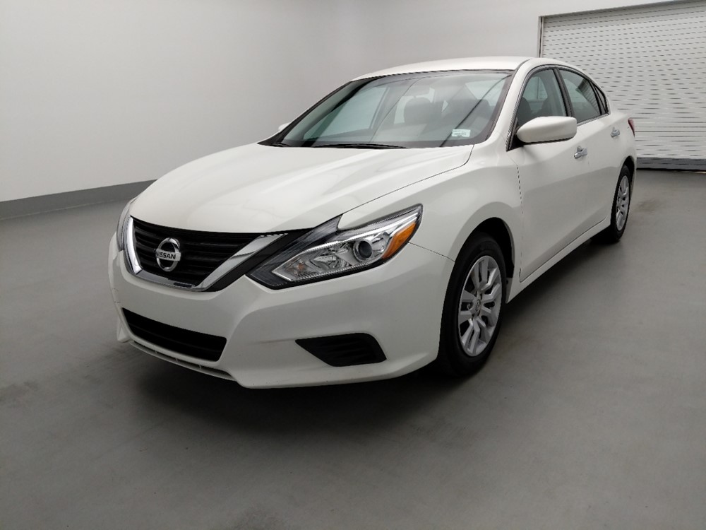 Used 2017 Nissan Altima Driver Front Bumper