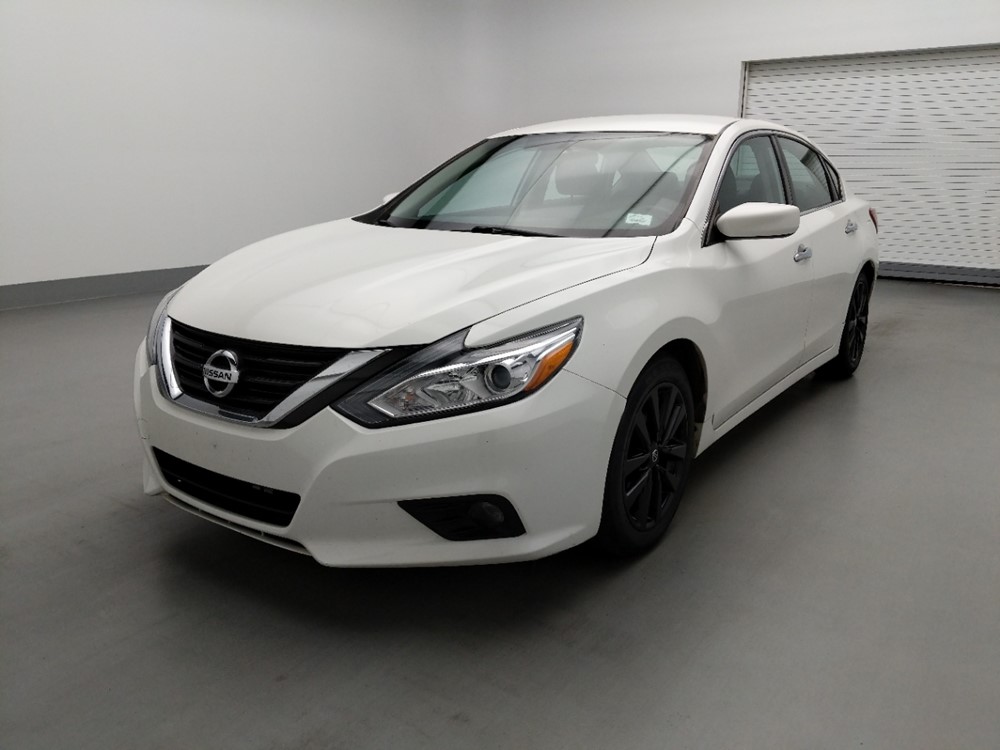 Used 2018 Nissan Altima Driver Front Bumper