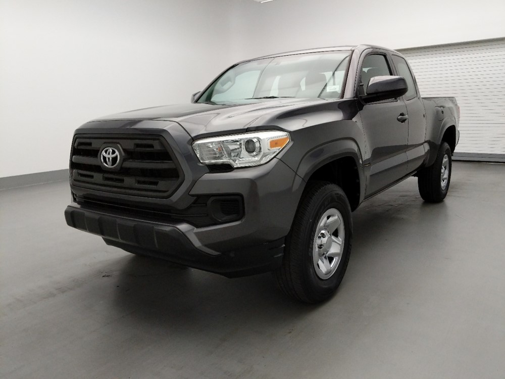 Used 2017 Toyota Tacoma Driver Front Bumper