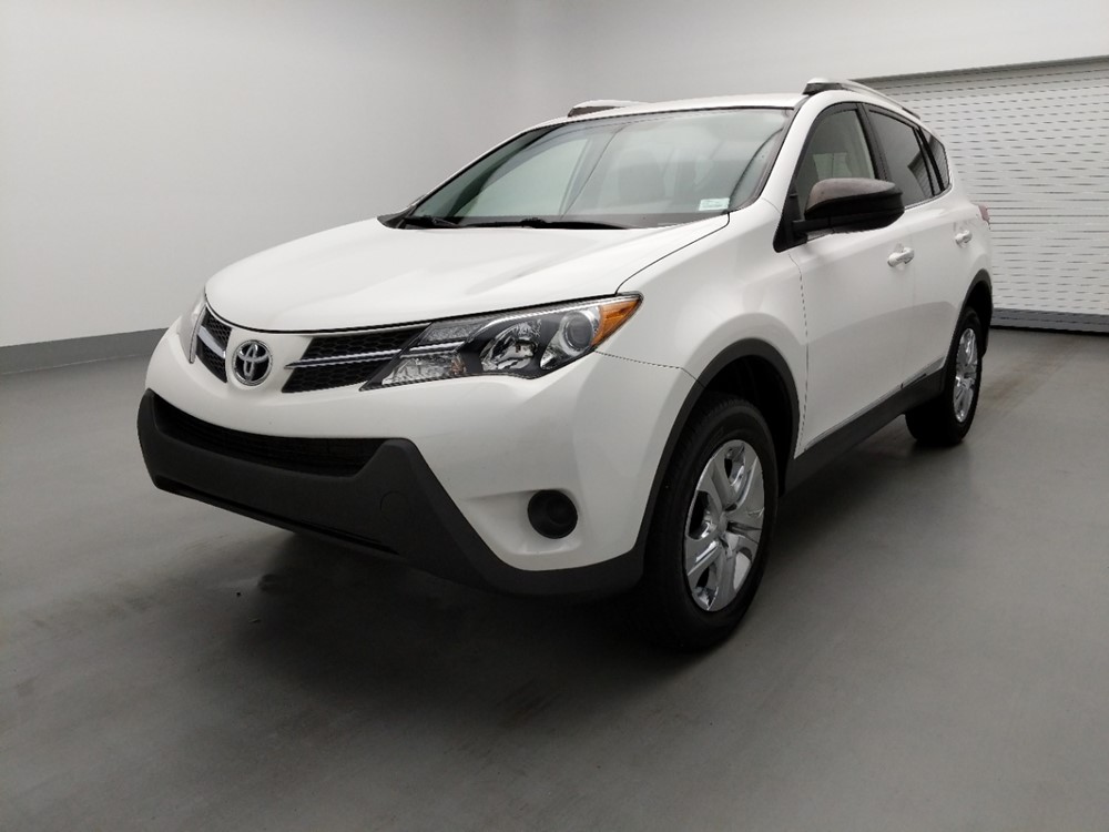 Used 2014 Toyota RAV4 Driver Front Bumper
