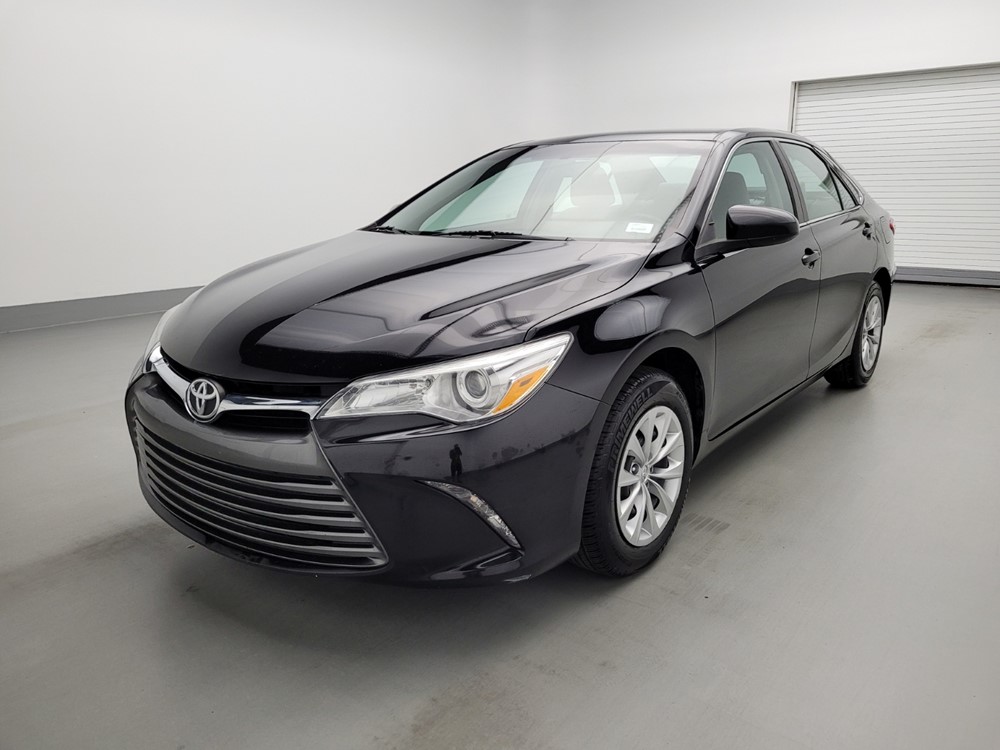 Used 2016 Toyota Camry Driver Front Bumper