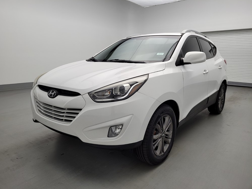 Used 2015 Hyundai Tucson Driver Front Bumper