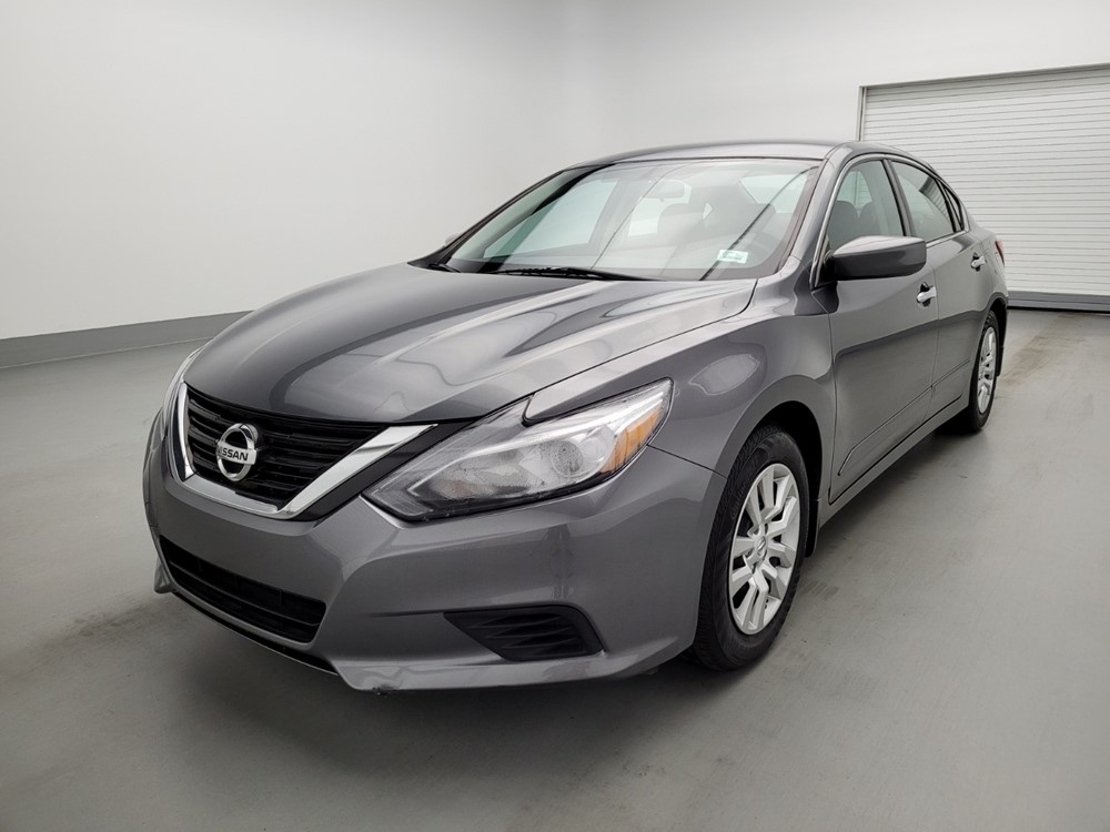 Used 2017 Nissan Altima Driver Front Bumper