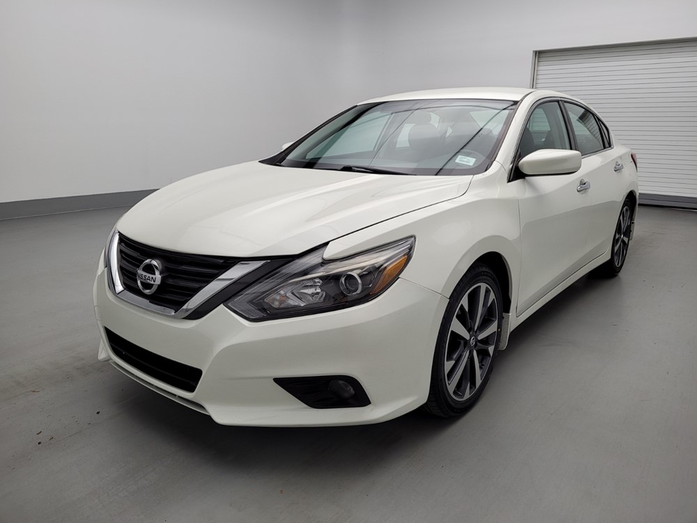 Used 2016 Nissan Altima Driver Front Bumper