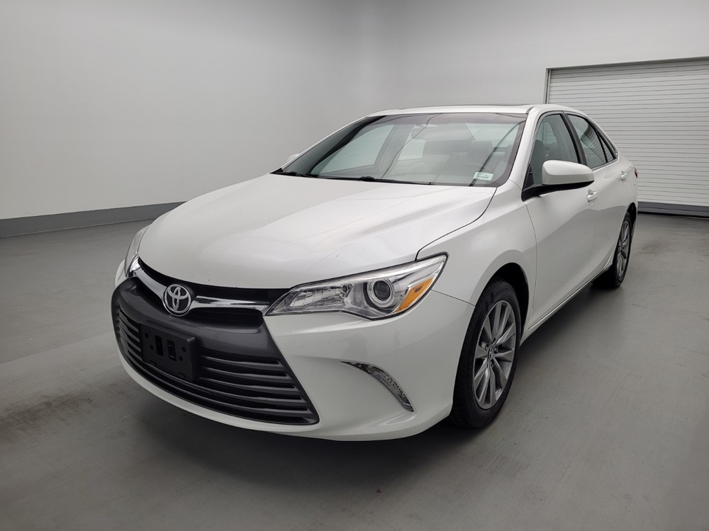Used 2016 Toyota Camry Driver Front Bumper
