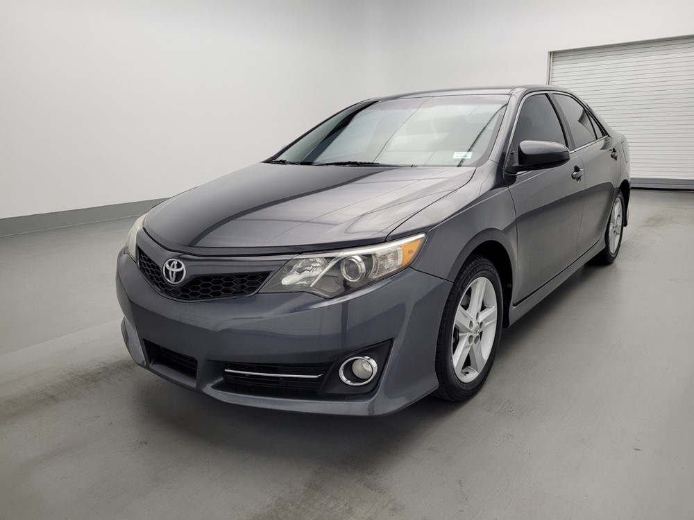 Used 2012 Toyota Camry Driver Front Bumper