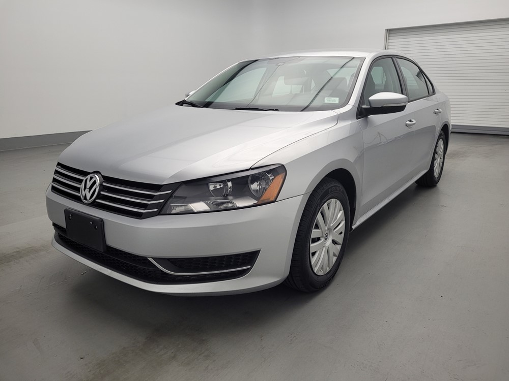 Used 2015 Volkswagen Passat Driver Front Bumper